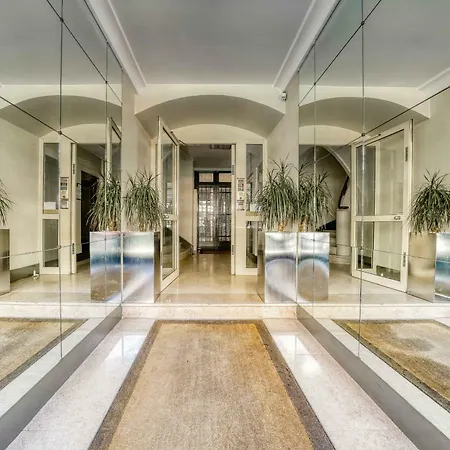 Beautiful Loft, Champs Elysee, Parigi