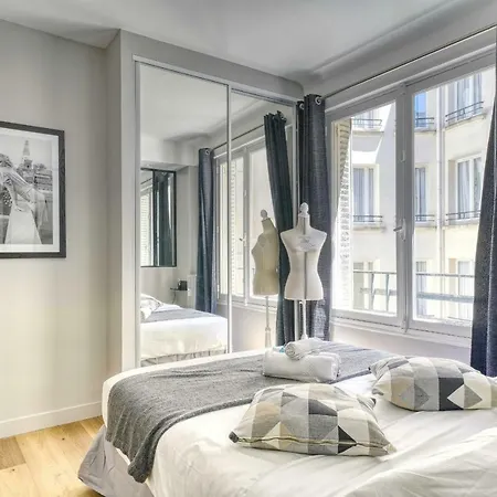 Beautiful Loft, Champs Elysee, * Parigi